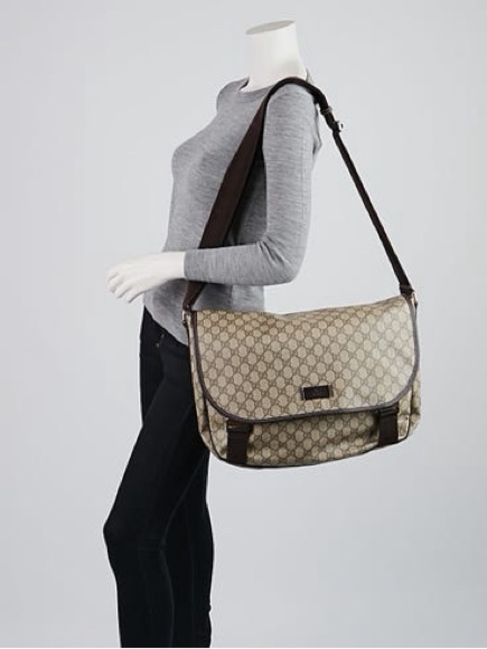 Gucci GG Canvas Messenger Bag- GREAT CONDITION